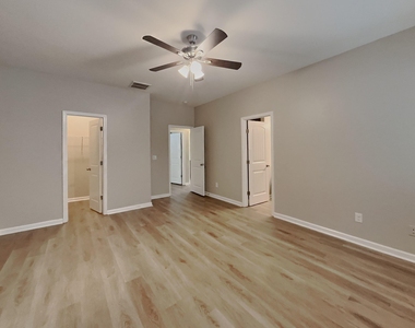 909 Wild Lilac Court - Photo Thumbnail 7