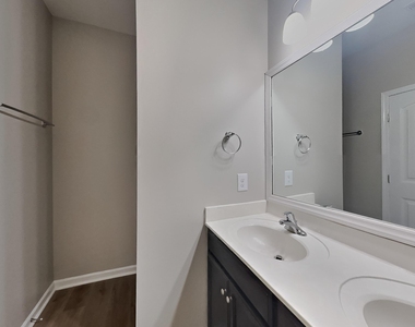 909 Wild Lilac Court - Photo Thumbnail 8