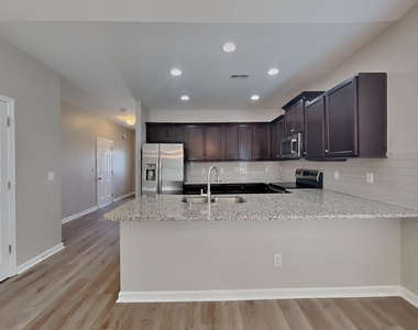909 Wild Lilac Court - Photo Thumbnail 3