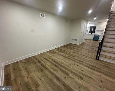 539 Mcclellan Street - Photo Thumbnail 8