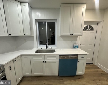 539 Mcclellan Street - Photo Thumbnail 2
