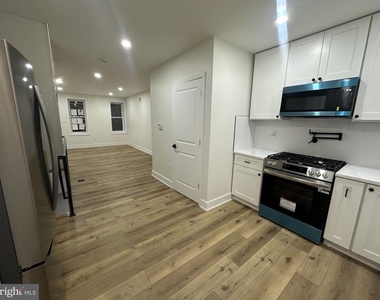 539 Mcclellan Street - Photo Thumbnail 6