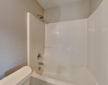 262 Santee Circle - Photo Thumbnail 14