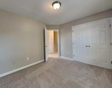 262 Santee Circle - Photo Thumbnail 9