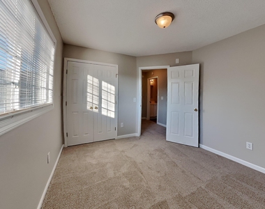 262 Santee Circle - Photo Thumbnail 11