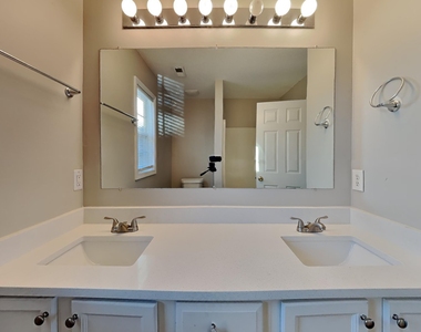 262 Santee Circle - Photo Thumbnail 7