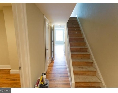 924 Pine Street - Photo Thumbnail 1