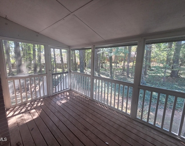 8316 Wycombe Lane - Photo Thumbnail 5