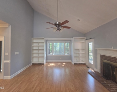8316 Wycombe Lane - Photo Thumbnail 6