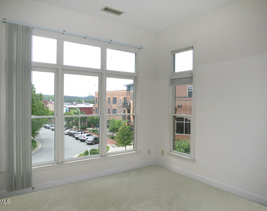 500 Market Street - Photo Thumbnail 1