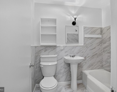 1301 E Johnson Street - Photo Thumbnail 10