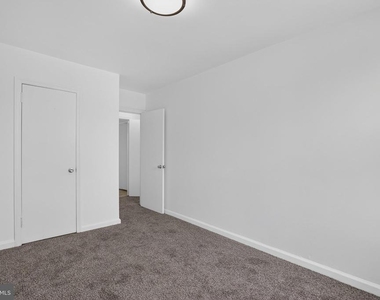 1301 E Johnson Street - Photo Thumbnail 15