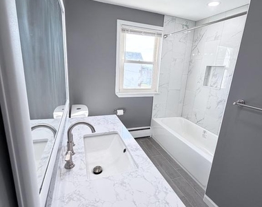 1612 Tremont Avenue - Photo Thumbnail 24