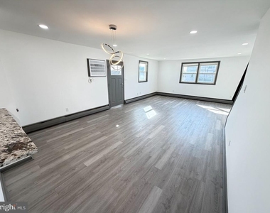 1612 Tremont Avenue - Photo Thumbnail 8