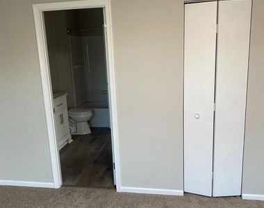 944 Craftsman Road - Photo Thumbnail 10