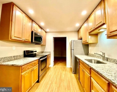 400 Glendale Road - Photo Thumbnail 6