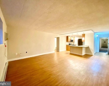 400 Glendale Road - Photo Thumbnail 16