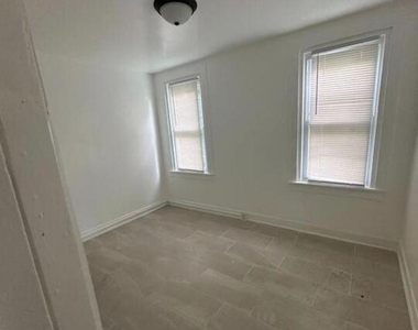 224 E 24th Street - Photo Thumbnail 1