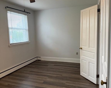 424 S Matlack Street - Photo Thumbnail 12