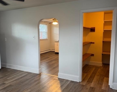 424 S Matlack Street - Photo Thumbnail 7