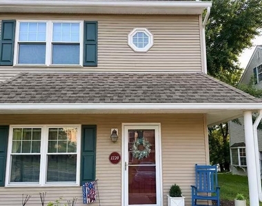 1220 Timothy Lane - Photo Thumbnail 21