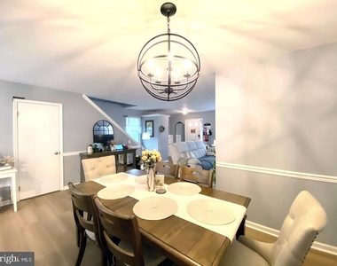1220 Timothy Lane - Photo Thumbnail 4