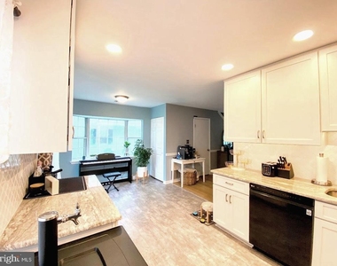 1220 Timothy Lane - Photo Thumbnail 8