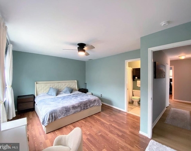 1220 Timothy Lane - Photo Thumbnail 11