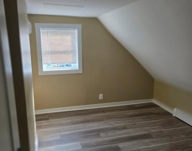 410 Logan Street - Photo Thumbnail 20