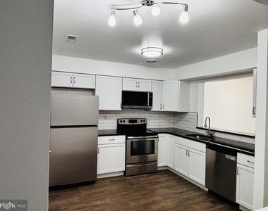 184 Victoria Court - Photo Thumbnail 1
