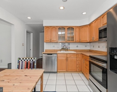 110 Lebbie Lane - Photo Thumbnail 12