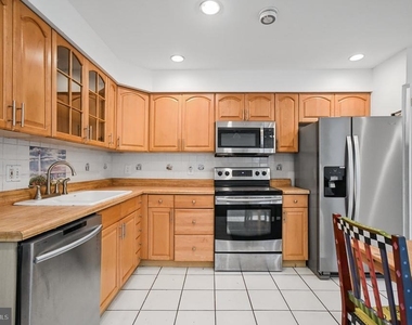 110 Lebbie Lane - Photo Thumbnail 10