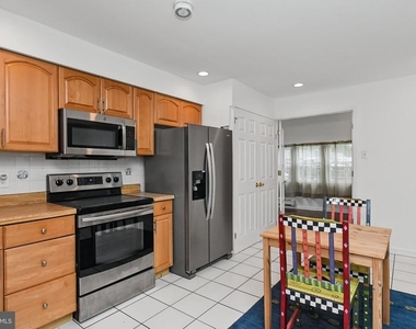 110 Lebbie Lane - Photo Thumbnail 9