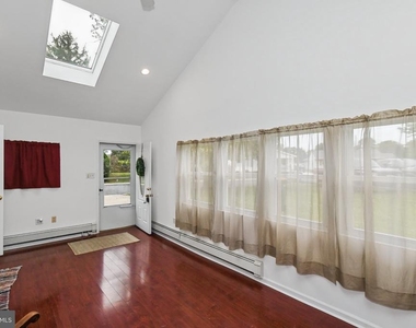110 Lebbie Lane - Photo Thumbnail 17