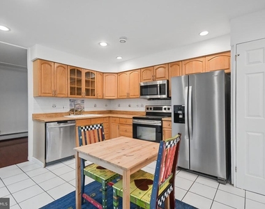 110 Lebbie Lane - Photo Thumbnail 11