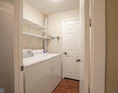502 Portsmouth Court - Photo Thumbnail 1