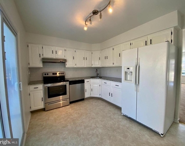 1784 N Dove Road - Photo Thumbnail 2