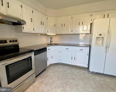 1784 N Dove Road - Photo Thumbnail 5