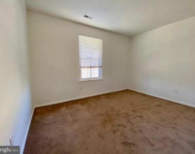 1784 N Dove Road - Photo Thumbnail 14