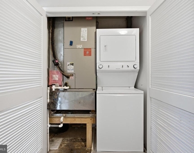 27 Darien - Photo Thumbnail 23