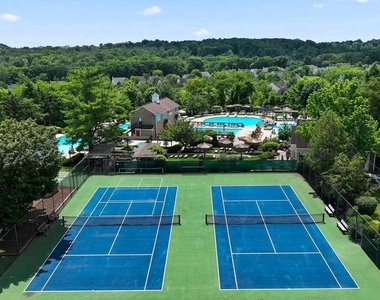 27 Darien - Photo Thumbnail 34