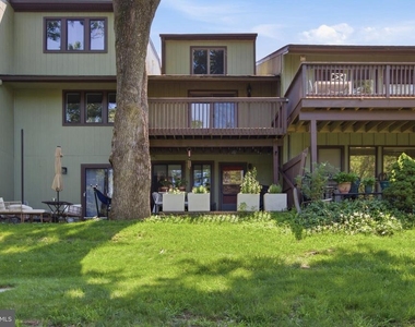 27 Darien - Photo Thumbnail 18