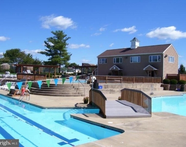 27 Darien - Photo Thumbnail 29