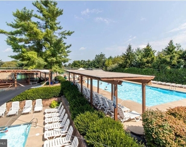 27 Darien - Photo Thumbnail 28