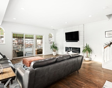 536 W Montgomery Avenue - Photo Thumbnail 19