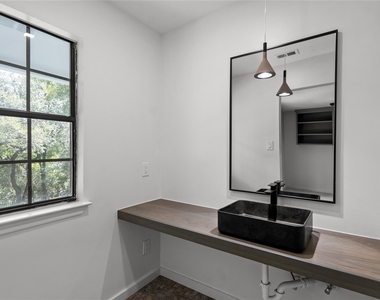 3117 Eanes Cir - Photo Thumbnail 26