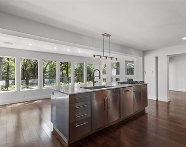 3117 Eanes Cir - Photo Thumbnail 7