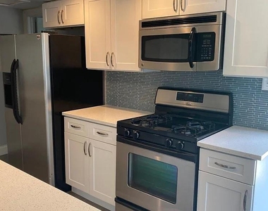 2210 Lanier Dr - Photo Thumbnail 2