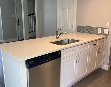 2210 Lanier Dr - Photo Thumbnail 3