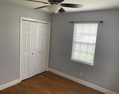 2210 Lanier Dr - Photo Thumbnail 16